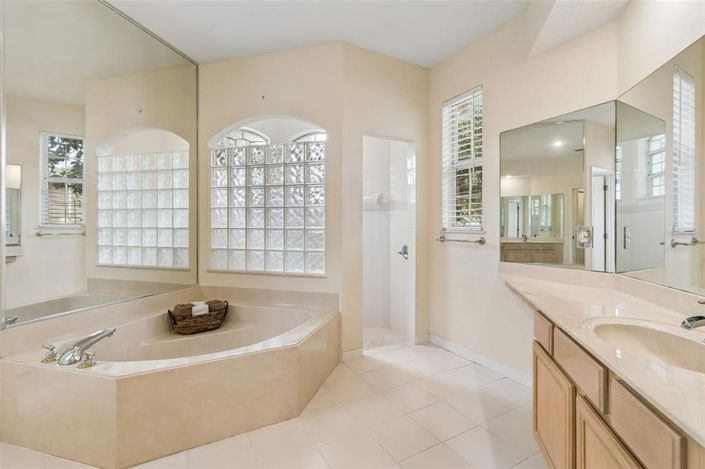 Image No.25-Maison de 4 chambres à vendre à Saint John