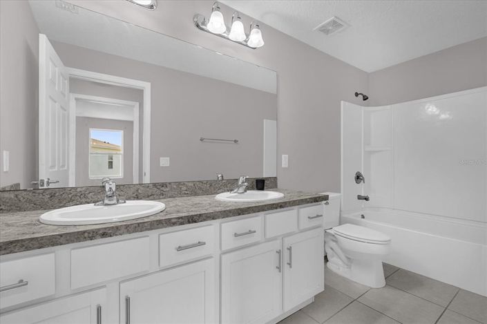 Image No.26-Maison de ville de 4 chambres à vendre à Saint John