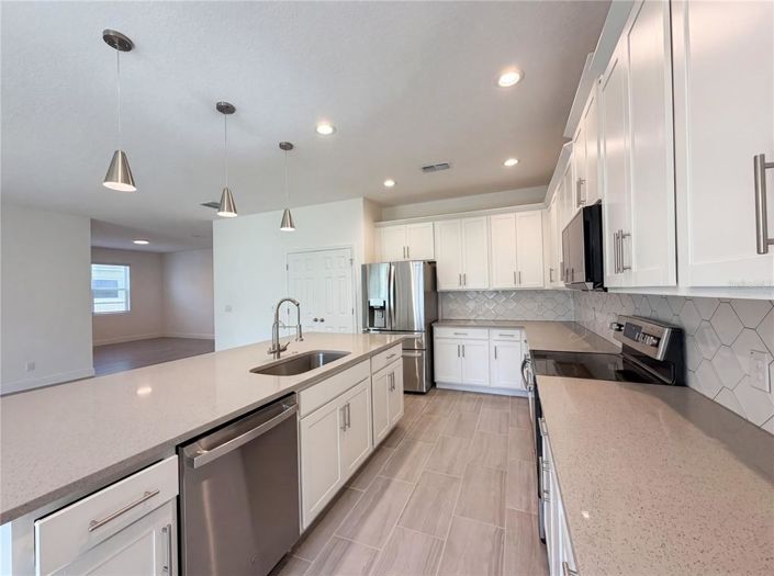 Image No.2-Maison de 4 chambres à vendre à Saint John