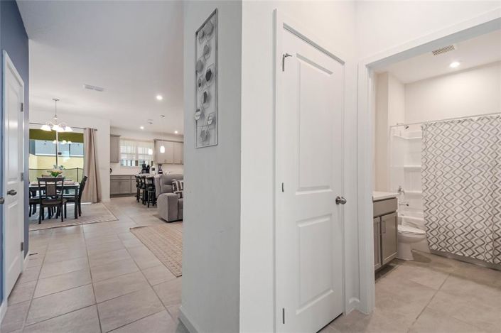 Image No.18-4 Bed Townhouse for sale