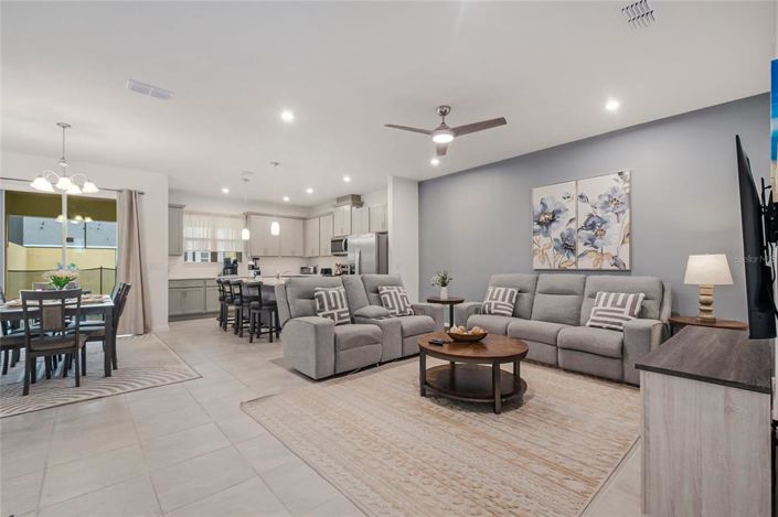 Image No.19-4 Bed Townhouse for sale