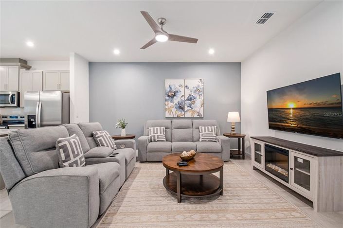 Image No.20-4 Bed Townhouse for sale