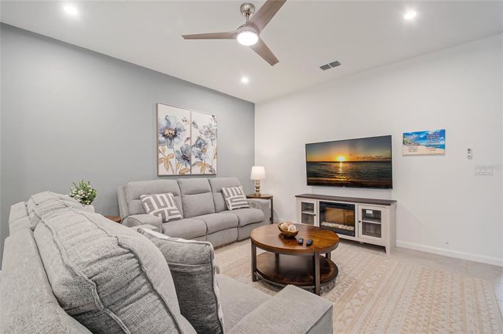 Image No.21-4 Bed Townhouse for sale