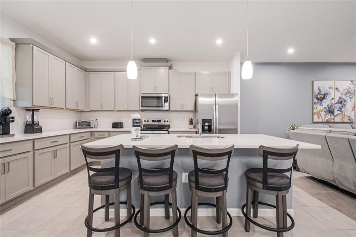 Image No.27-4 Bed Townhouse for sale