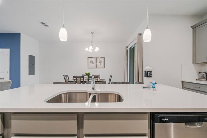 Image No.32-4 Bed Townhouse for sale