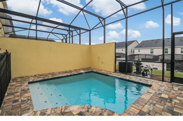 Image No.35-4 Bed Townhouse for sale