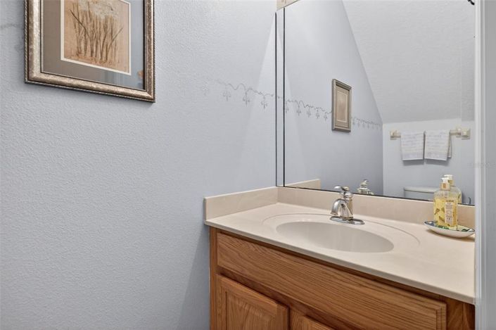 Image No.6-2 Bed Townhouse for sale