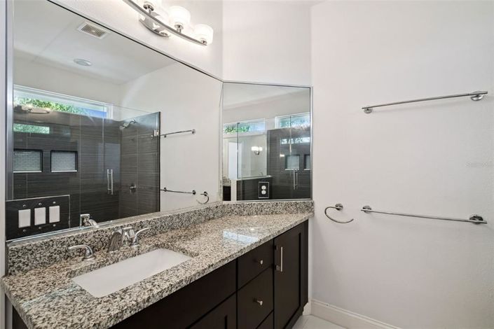 Image No.28-Maison de ville de 3 chambres à vendre à Saint John