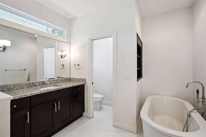 Image No.30-Maison de ville de 3 chambres à vendre à Saint John