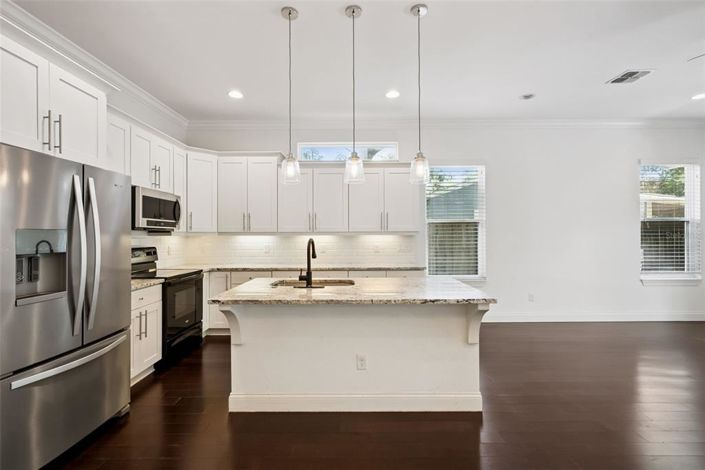 Image No.7-3 Bed Townhouse for sale