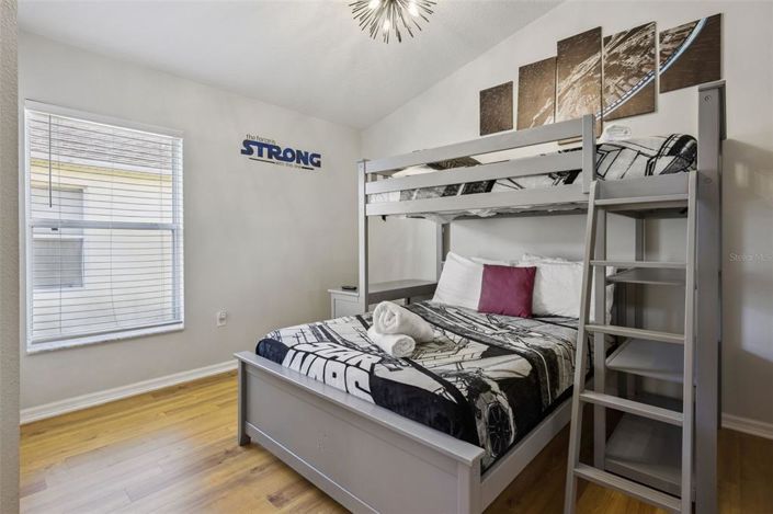 Image No.10-4 Bed House for sale