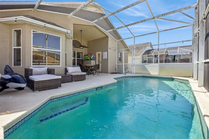 Image No.18-4 Bed House for sale