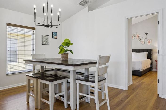 Image No.28-4 Bed House for sale