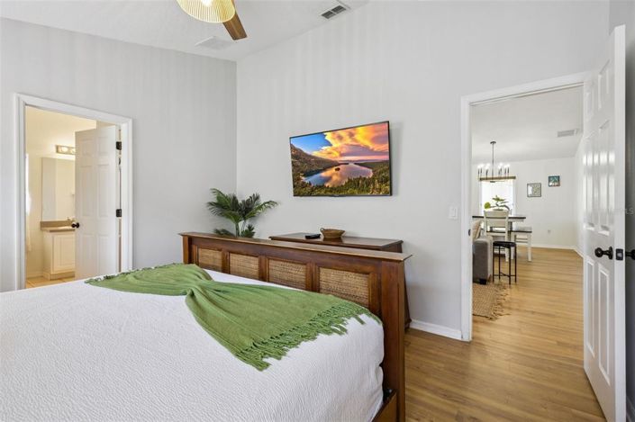 Image No.3-4 Bed House for sale