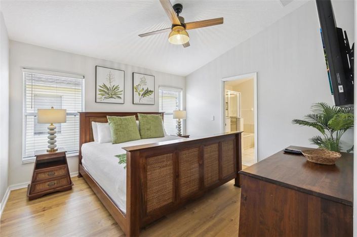 Image No.34-4 Bed House for sale