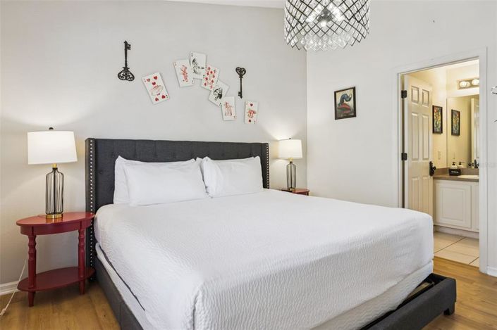 Image No.5-4 Bed House for sale