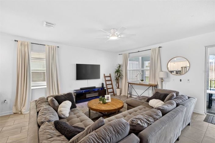 Image No.4-Maison de 8 chambres à vendre à Saint John