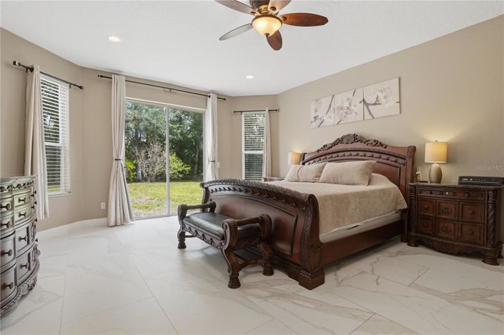 Image No.20-4 Bed House for sale