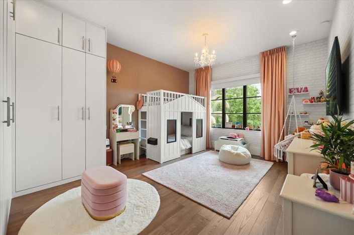 Image No.46-4 Bed House for sale