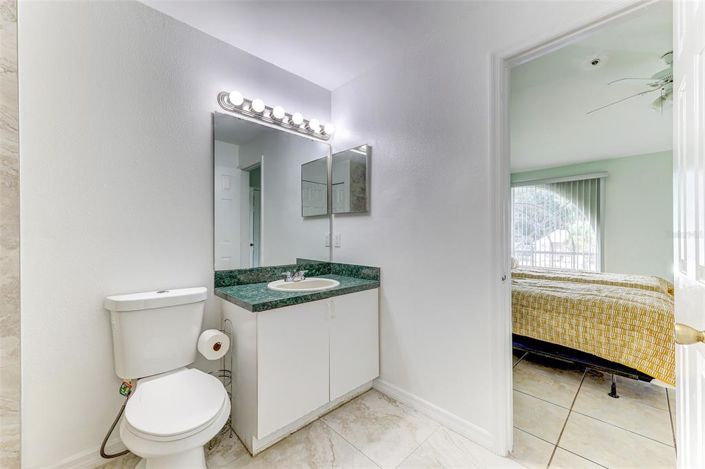 Image No.19-3 Bed Townhouse for sale