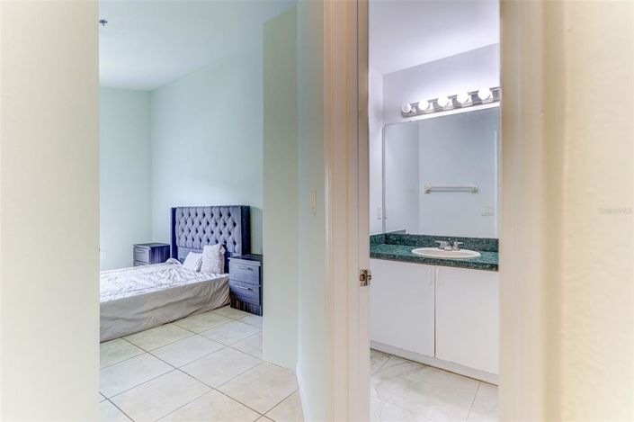 Image No.29-3 Bed Townhouse for sale