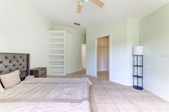 Image No.37-3 Bed Townhouse for sale