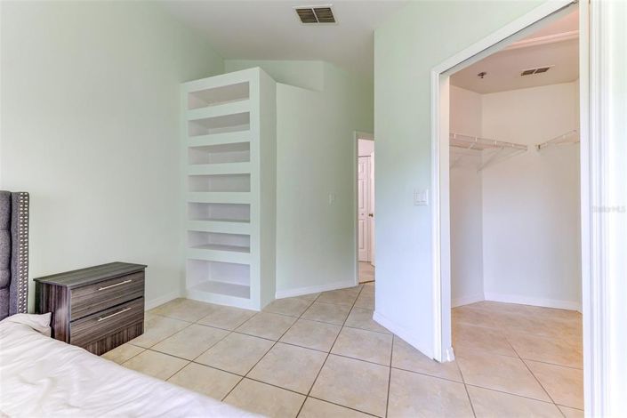 Image No.38-3 Bed Townhouse for sale