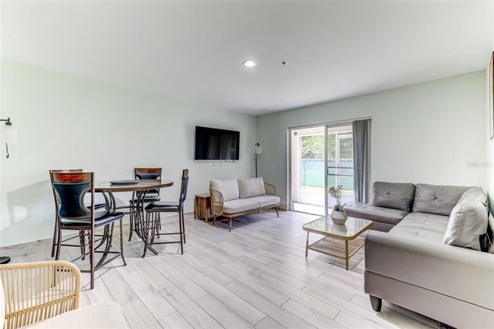 Image No.4-3 Bed Townhouse for sale