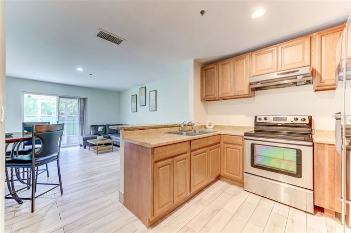 Image No.40-3 Bed Townhouse for sale