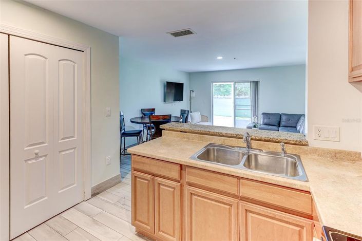 Image No.42-3 Bed Townhouse for sale