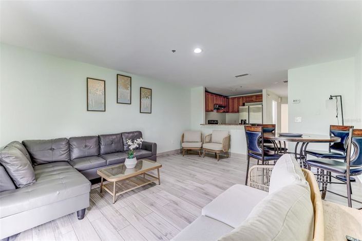 Image No.46-3 Bed Townhouse for sale