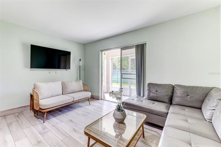 Image No.49-3 Bed Townhouse for sale