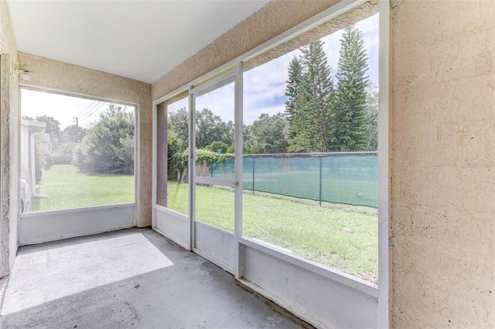 Image No.50-3 Bed Townhouse for sale