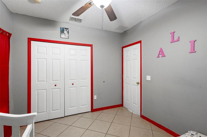 Image No.21-3 Bed House for sale