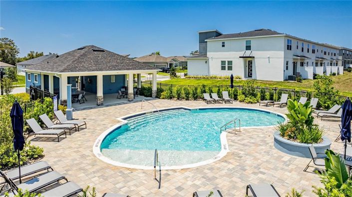 Image No.28-3 Bed Townhouse for sale