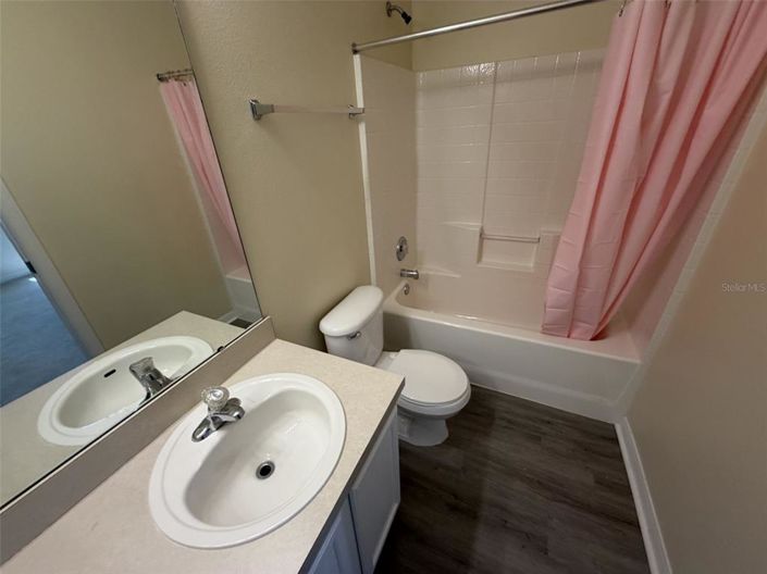 Image No.16-5 Bed House for sale