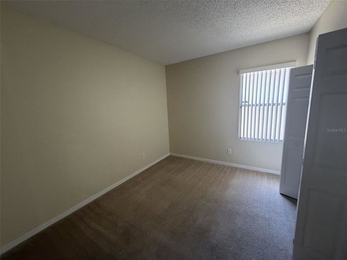 Image No.8-5 Bed House for sale