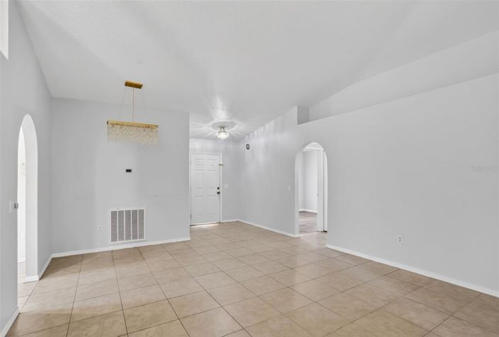 Image No.2-Maison de 3 chambres à vendre à Saint John