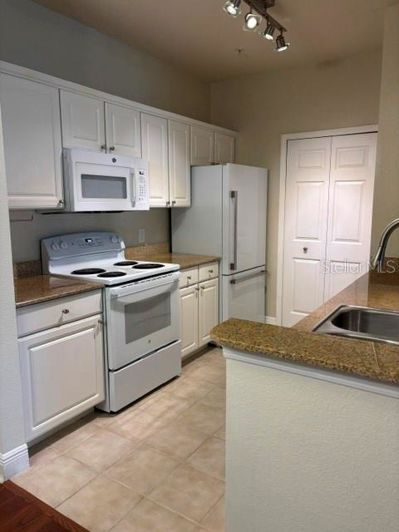 Image No.2-Appartement de 2 chambres à vendre à Saint John