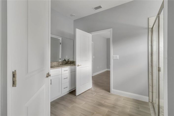 Image No.26-3 Bed House for sale