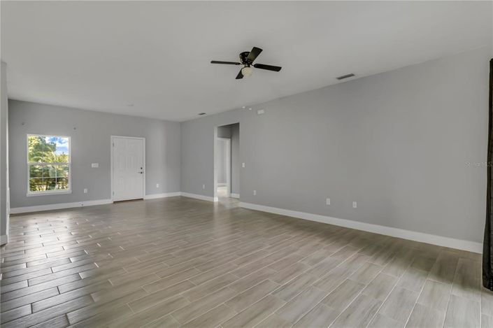 Image No.28-3 Bed House for sale