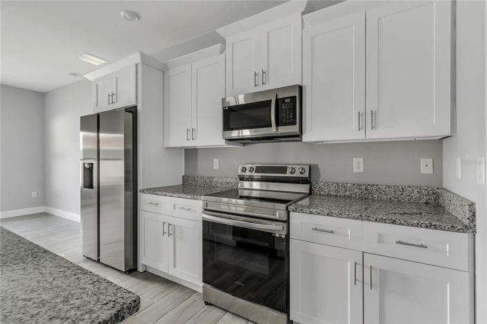 Image No.8-3 Bed House for sale