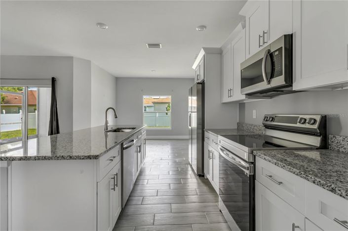 Image No.9-3 Bed House for sale