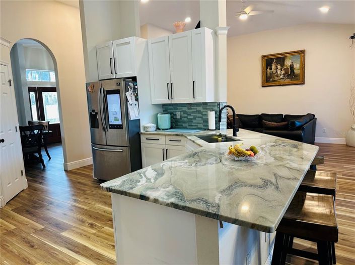 Image No.14-4 Bed House for sale