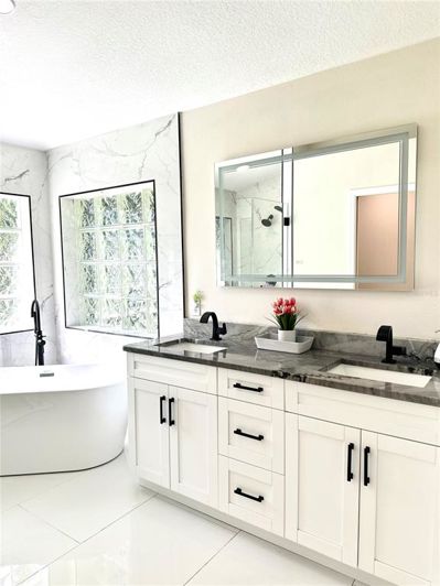 Image No.22-4 Bed House for sale