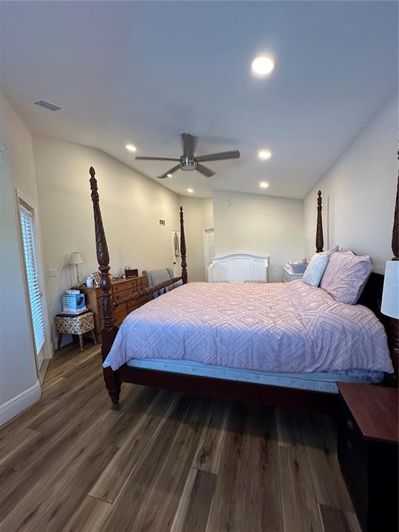 Image No.30-4 Bed House for sale