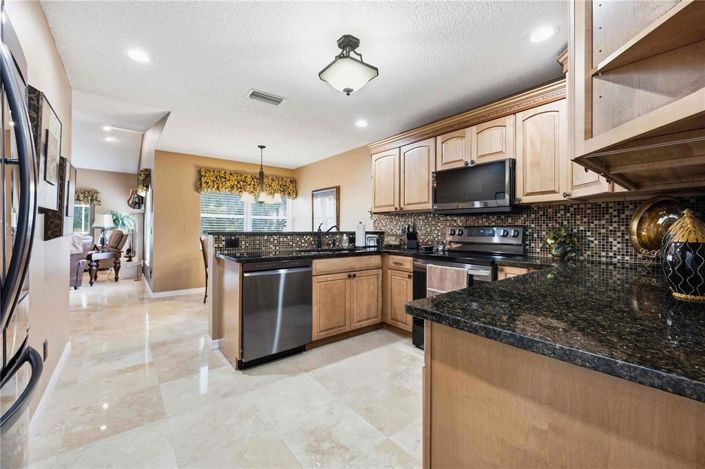 Image No.13-3 Bed House for sale