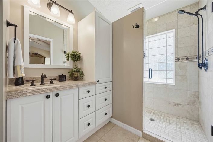 Image No.18-3 Bed House for sale