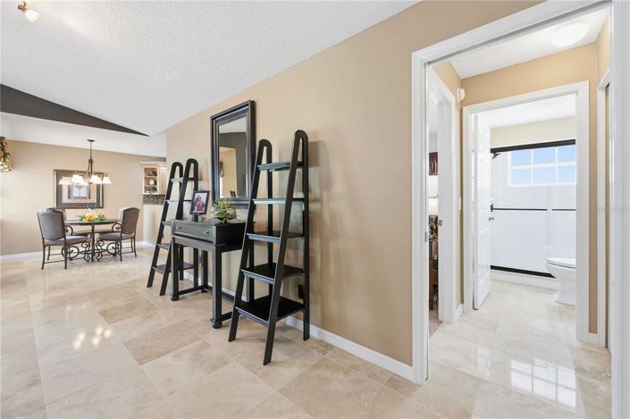 Image No.21-3 Bed House for sale