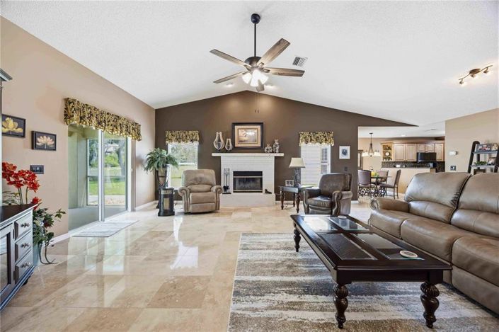 Image No.6-3 Bed House for sale